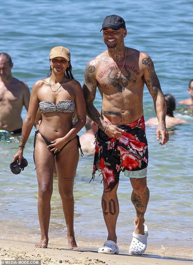 وكان الزوجان في حالة معنوية جيدة على الرغم من الوضع المؤسف