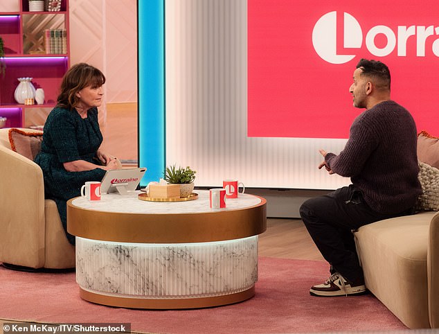 في السابق كانت مدتها ساعة واحدة، واجهت لورين العبء الأكبر من التخفيضات مع انخفاض بنسبة خمسين بالمائة في وقت الشاشة وسيتم بثها الآن لمدة 30 أسبوعًا فقط في العام، من 52 أسبوعًا الأصلي.