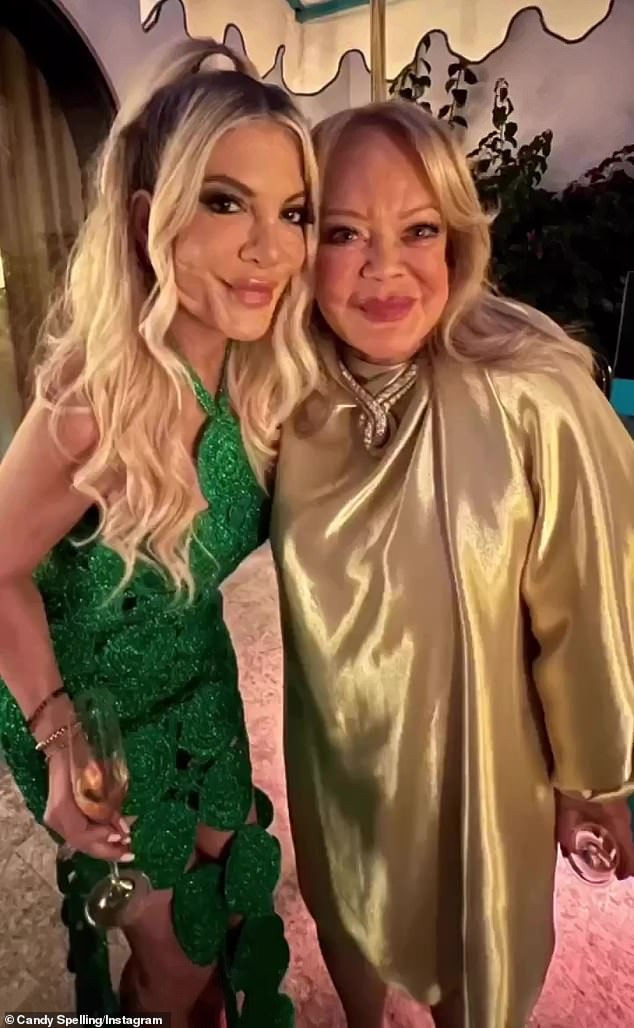 كانت العلاقة بين كاندي وتوري متوترة في الماضي، ولكن يبدو أنها أصبحت أقرب في السنوات الأخيرة