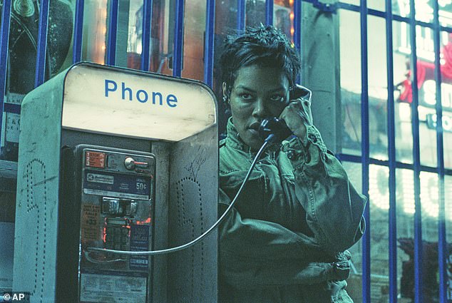 بالإضافة إلى ذلك، صور تايلور شخصية بيرفيديا في فيلم بول توماس أندرسون معركة تلو الأخرى