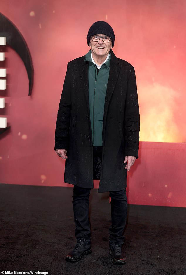 داني، الحائز على جائزة الأوسكار عن فيلم Slumdog Millionaire لعام 2008، يواجه عوامل الطقس