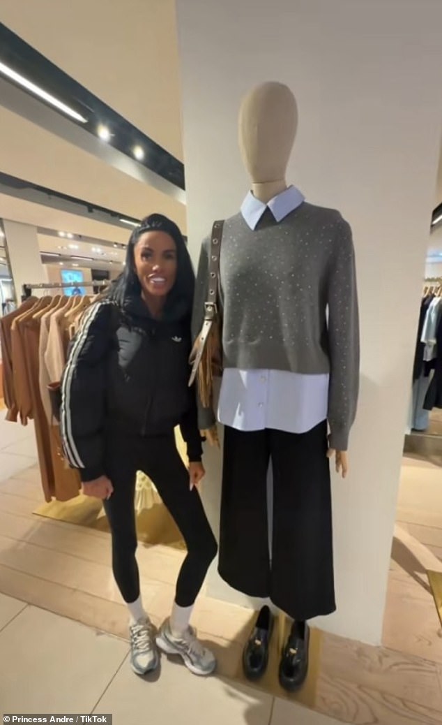 توسل المعجبون إلى عارضة الأزياء السابقة، للحصول على المساعدة بعد أن تم تصويرها وهي تبدو 