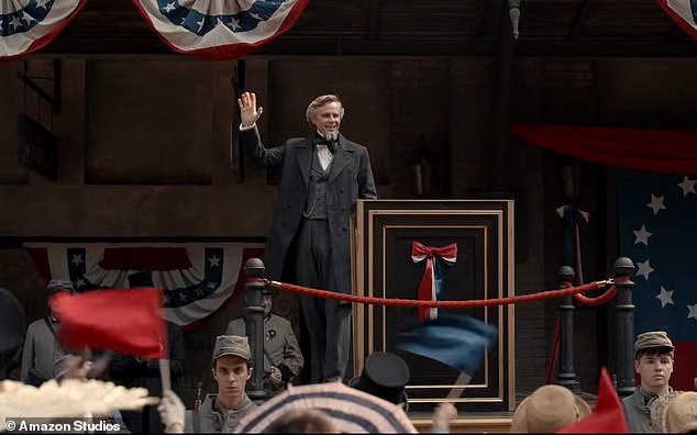 الفيلم من إخراج رولاند جوفي، وبطولة ماري لويز باركر، وديزي هيد، وأميثست ديفيس، وبن فيرين.