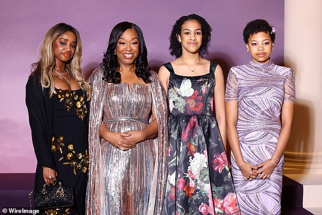 أبقت المخرجة التلفزيونية البالغة من العمر 56 عامًا حياتها الشخصية بعيدًا عن أعين الجمهور إلى حد كبير، لكنها استثنت الحدث الذي أقيم يوم الأربعاء في قصر برونجنيارت.