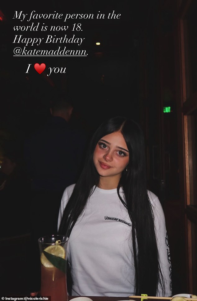 قامت الشبة في The Simple Life بتحميل تحية رائعة على Instagram لابنتها Harlow من خلال مشاركة عدد من الصور القديمة. ولكن عندما قامت بوضع علامة على المراهق، تم الكشف عن أنها تستخدم الآن اسمها الأوسط كيت