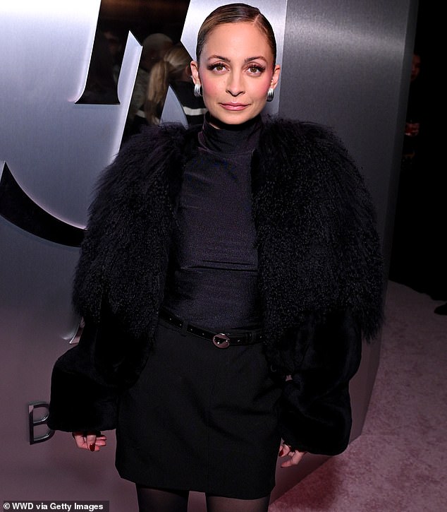 وأوضح نجم الواقع قائلاً: 