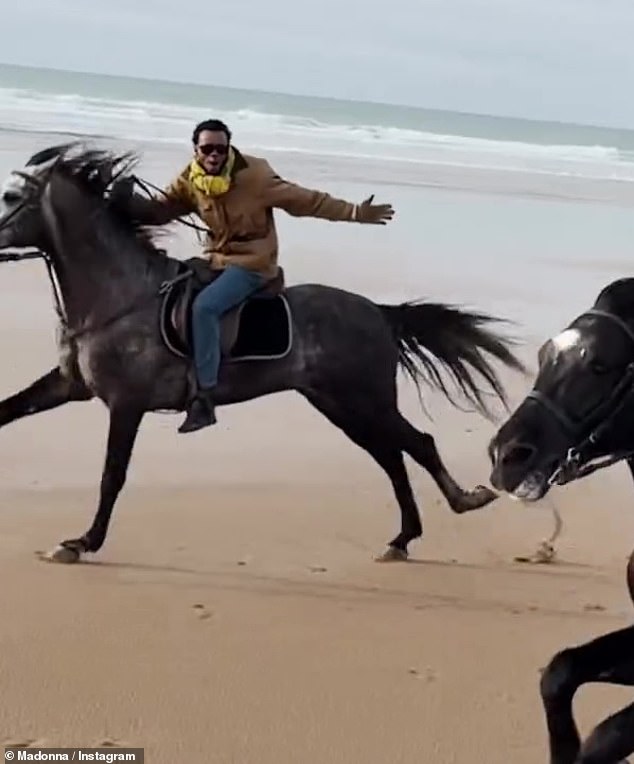 من الواضح أن ابن داود كان يقضي أفضل وقت في حياته