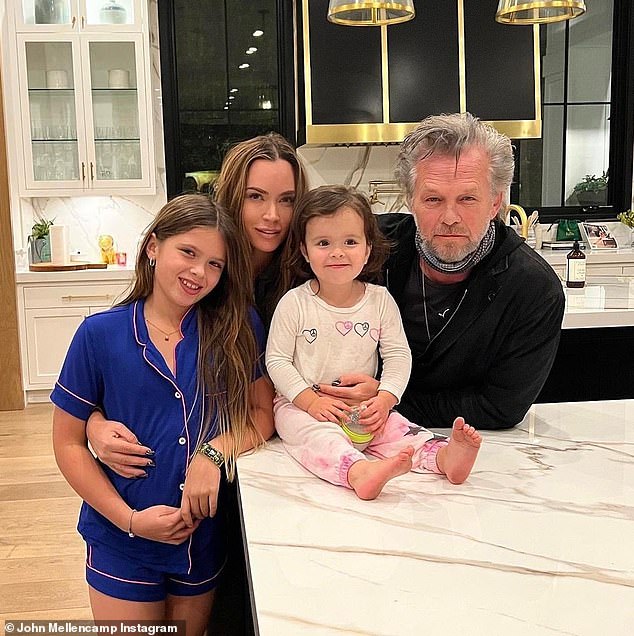 ¿لا، لا يوجد حتى الآن أي أثر للسرطان. وأوضحت: 