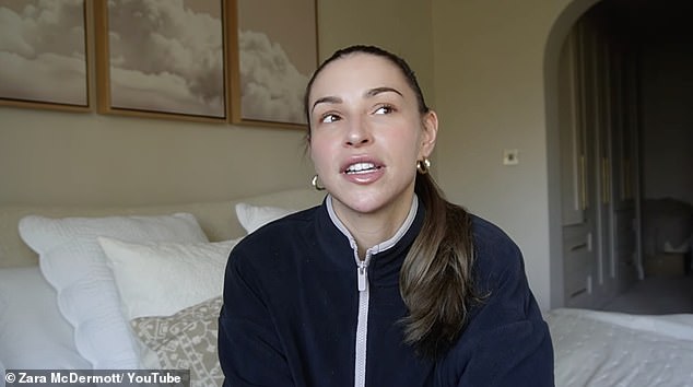 لم أكن أتذكر كيف كنت أبدو بدونه، وهو مفهوم مخيف. لذلك، أود أن أقول لأي شخص أن هذا درس كبير وأنا السبب وراء مشاركتي لهذا الأمر