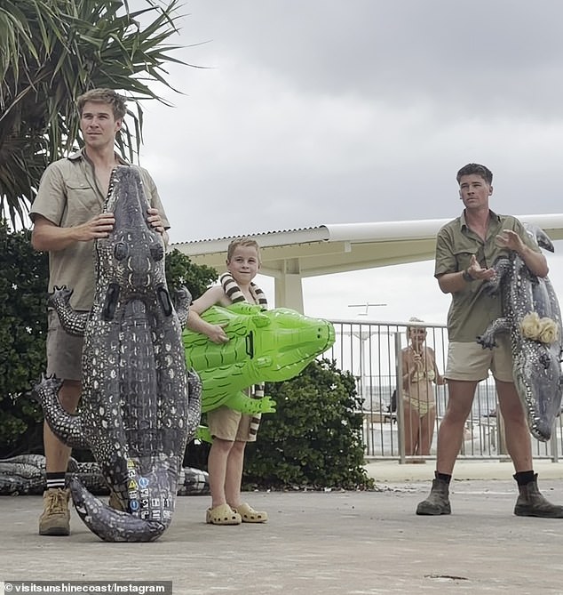 وقال كوينزلاند إنه لم يُطلب منه التوقيع على أي توقيعات حتى الآن، ولكنه يأمل في ذلك بعد الفوز بالمسابقة