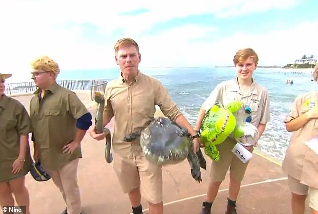 تم الإعلان عن المسابقة الأسبوع الماضي، حيث أوضح مات ستويكل، الرئيس التنفيذي لشركة Visit Sunshine Coast، أن الهدف هو الاحتفال بعودة روبرت إلى أستراليا بعد فوزه في برنامج Dancing with the Stars. في الصورة: المتسابقون يوم السبت