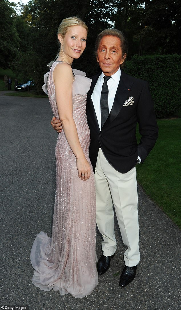 في حفل عشاء عام 2010 في فرساي، فرنسا