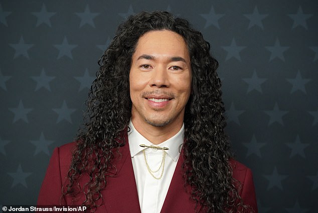 واجه واليزر انتقادات بسبب إرسال رسائل بريد إلكتروني 