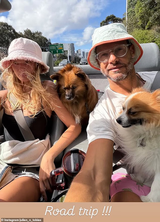 إليكم إحدى الصور التي نشرها جوليان على Instagram أثناء رحلته البرية مع إيما