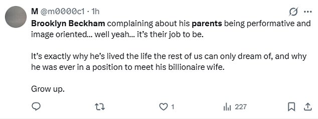 قال المعجبون كيف لم يمانع بروكلين في مساعدة والديه عندما يتعلق الأمر باستخدام 