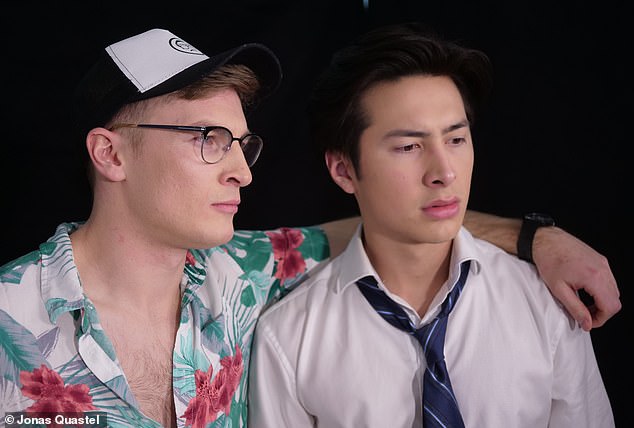 وقالت كوبينج لصحيفة ديلي ميل إنها عرفت أن ويليامز كان لديه 