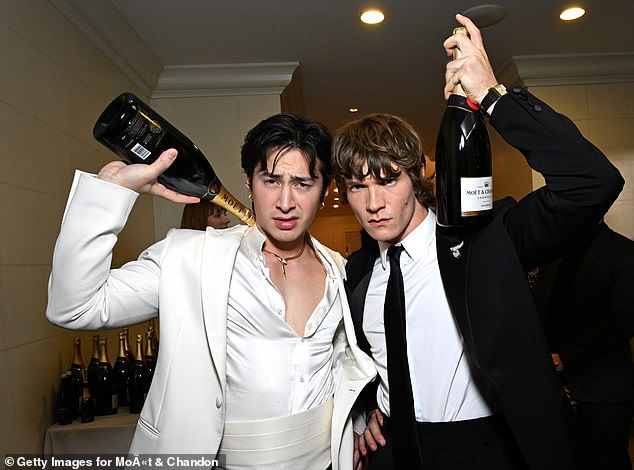 حصل ويليامز على أول دور قيادي له في المسلسل التلفزيوني Heated Rivalry في عام 2025. وحقق إنتاج HBO Max نجاحًا فوريًا بسبب قصصه الرائدة.