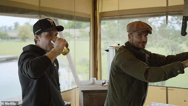 تضمنت الحلقة التي تضمنت اعتراف ديفيد بالدموع أيضًا مشهدًا شوهد فيه وهو يطبخ مع بروكلين