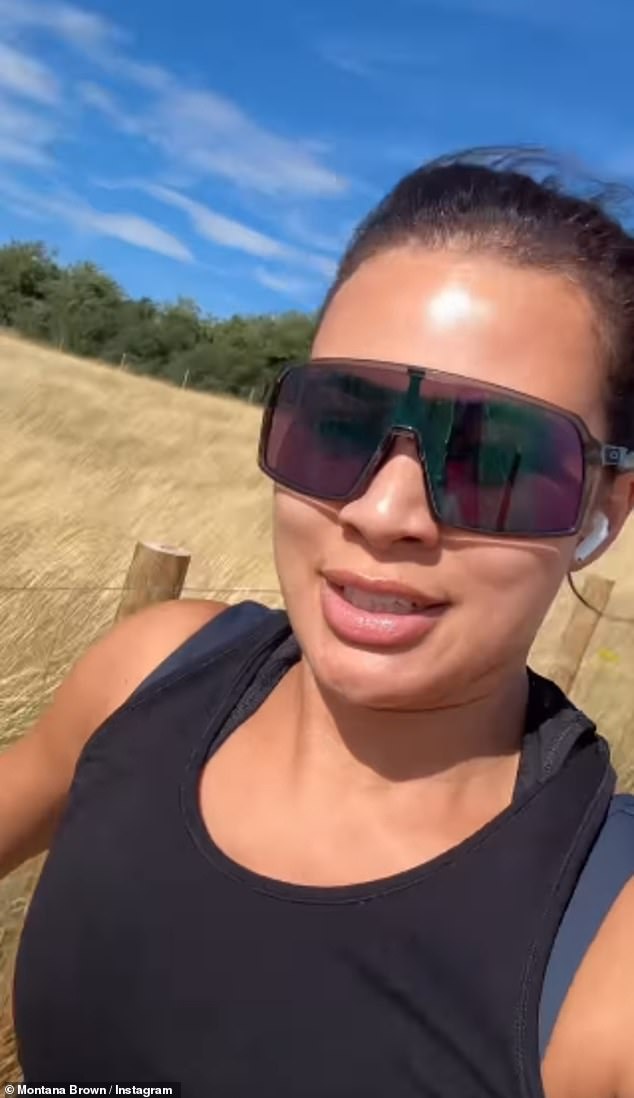 كما قامت بتصوير نفسها وهي ترتدي معدات التمرين وهي تمارس رياضة الجري في الهواء الطلق