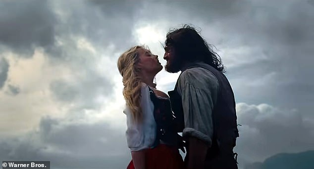 تم اتهام فينيل بـ 