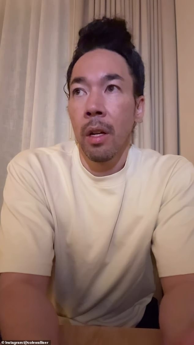 اعتذر واليزر عن رسائل البريد الإلكتروني واعترف بأن اللهجة كانت 