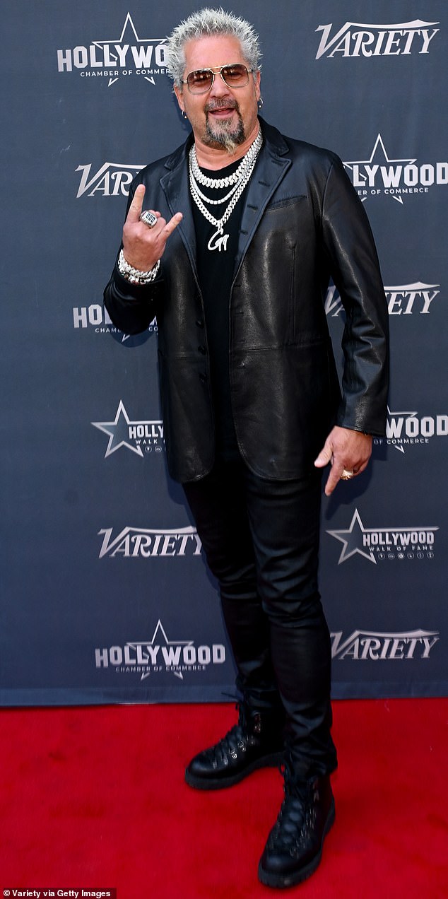 سيتنافس الطهاة الذين يلعبون دور البطولة في إحدى الحلقات للحصول على الجائزة النهائية التي تصل إلى 20000 دولار أمريكي وسيعود الفائز في الأسبوع المقبل للتنافس مع طاهين جديدين آخرين؛ شوهد في عام 2024 في لوس أنجلوس