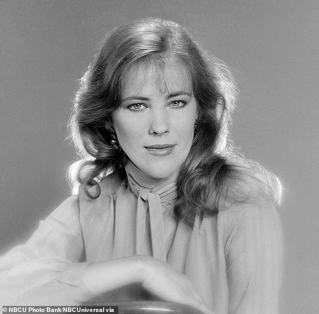 بدأت أوهارا، وهي مواطنة في تورونتو، بدايتها كعضو في فريق SCTV الأسطوري، مما ساعد في إطلاق الحياة المهنية لأيقونات الكوميديا ​​مثل جون كاندي، ويوجين ليفي، وريك مورانيس؛ (في الصورة 1981)