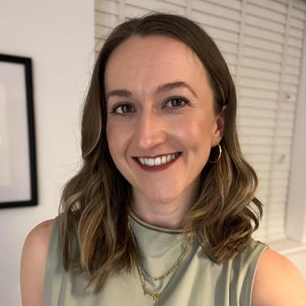 الصورة الرمزية للمؤلف