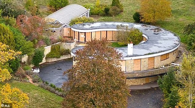 أثار كوردن غضب السكان المحليين من خلال 