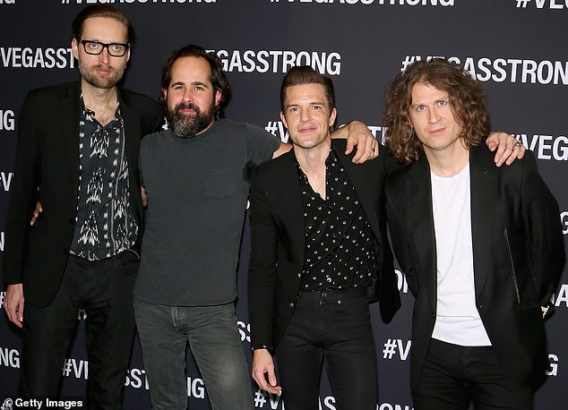 كان المعجبون ينتظرون بفارغ الصبر أخبار ألبوم آخر منذ إصدار Pressure Machine في أغسطس 2021 (عازف قيثارة LR مارك ستويمر، وعازف الدرامز روني فانوتشي جونيور، والمغني براندون وعازف الجيتار ديف كيونينج في 2017).