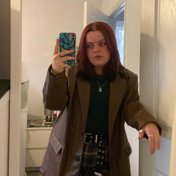 الصورة الرمزية للمؤلف