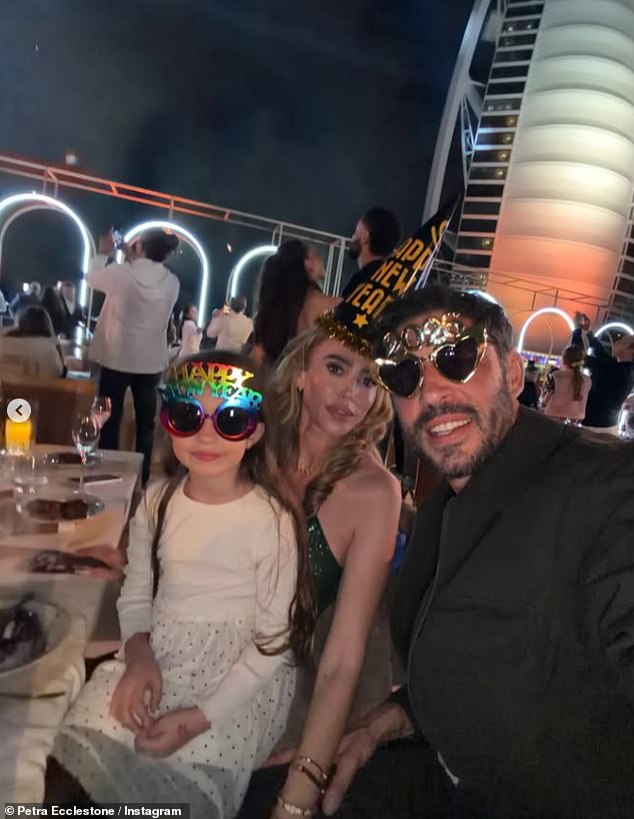 بدأ الأطفال في المدرسة، وتركوا بيترا وسام للاستمتاع بجميع مزايا حياتهم الجديدة ومشاركة التحديثات المنتظمة مع متابعيهم على Instagram الذين يبلغ عددهم 150 ألفًا