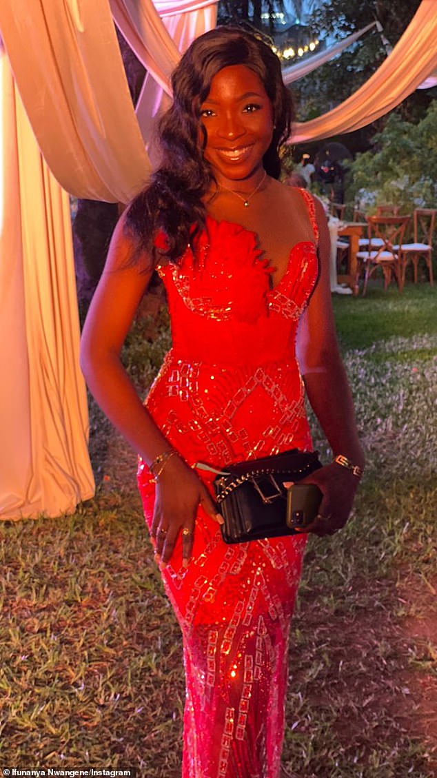 وقالت مصادر لبي بي سي أفريقيا إن المغنية المولودة في إينوجو تعرضت للدغة ثعبان سام في منزلها في أبوجا