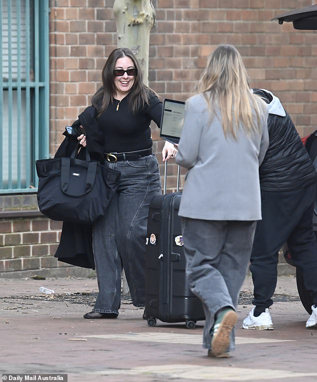 ولم تتمكن راشيل جيلمور، 35 عامًا، التي من المتوقع أن تكون من المعجبين المفضلين، من مسح الابتسامة عن وجهها عند وصولها إلى الفندق.