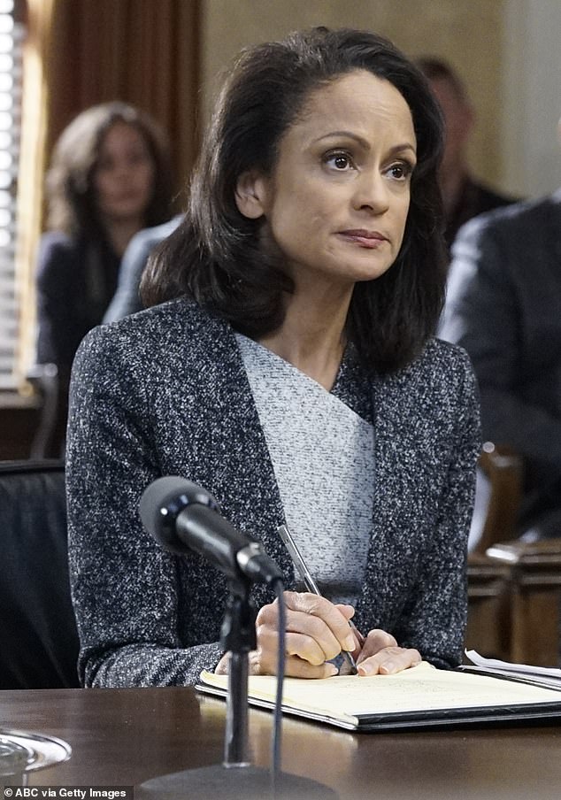 شوهد جونسون في كيفية الهروب من القتل في عام 2020