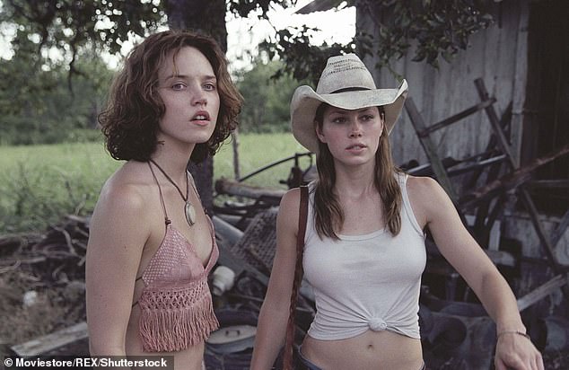 طبعة جديدة من الفيلم بطولة جيسيكا بيل عام 2003 حققت أكثر من 100 مليون دولار في شباك التذاكر.