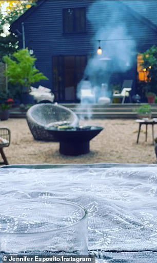 من غير الواضح المدة التي أقام فيها شاب Blue Bloods البالغ من العمر 52 عامًا في العقار المكون من طابقين (في الصورة عام 2022).