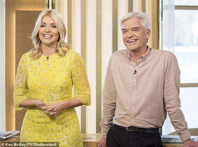 أدت المؤامرة المرعبة إلى استقالة هولي من برنامج 