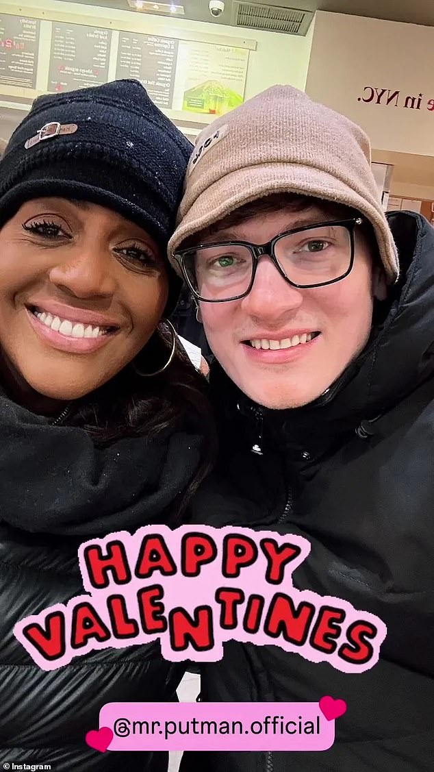 مرة أخرى في ديسمبر، اعترفت أليسون صراحة بأنها 