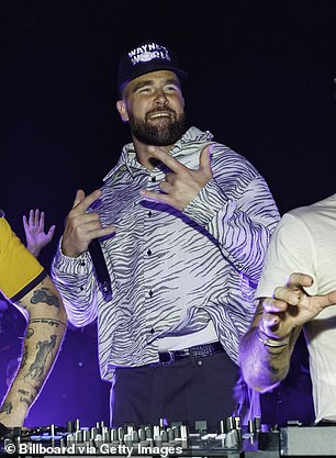 يتوقع بعض خبراء اتحاد كرة القدم الأميركي أن تكون مباراته في 4 يناير في لاس فيغاس هي الأخيرة له قبل اعتزاله