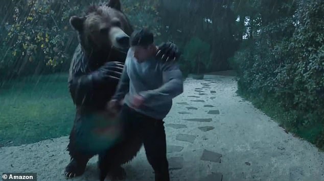 ما يلي هو سلسلة من السيناريوهات المضحكة والمبالغ فيها: في أحد السيناريوهات، يتعرض كريس للهجوم من قبل دب بعد إرساله للخارج لاستعادة 