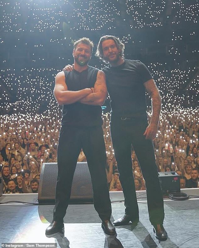 منذ إطلاق البودكاست الخاص بهم Staying Relevant في عام 2022، قام Sam وPete بتحويل العرض إلى شركتهما الخاصة، وفي سبتمبر باعوا ليلة في O2 Arena بلندن