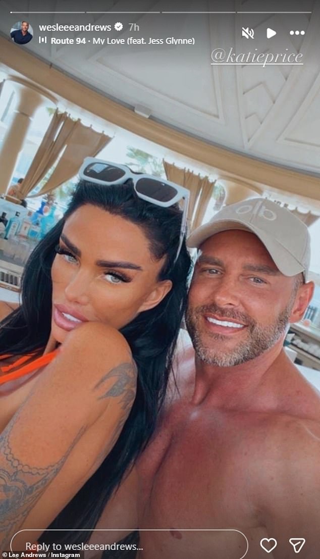 اجتمعت كاتي مجددًا مع زوجها الرابع لي يوم الأحد لقضاء شهر العسل، بعد حوالي أسبوعين من حفل زفافهما العاصف الذي ترك الفكين مذهولًا.