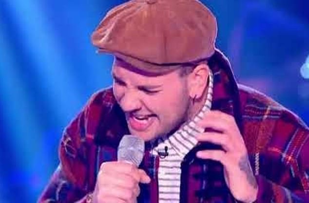 أعلن النجم، الذي أشرفت عليه بالوما فيث في البرنامج عام 2016، الشهر الماضي أنه بدأ العلاج الكيميائي وتوفي بعد ثمانية أسابيع فقط.