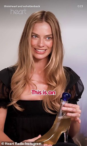 وصفت مارجوت روبي أماندا هولدن بأنها 