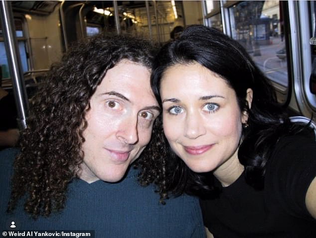 أعلن الممثل الكوميدي البالغ من العمر 66 عامًا في لقطة ارتدادية: 