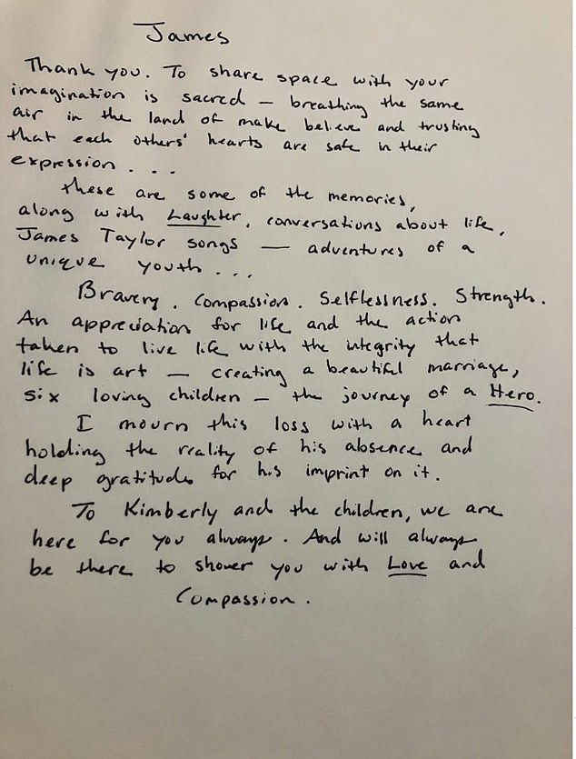 وفي بيان مكتوب بخط اليد نُشر على إنستغرام، تذكرت كاتي هولمز، التي لعبت دور جوي بوتر، فان دير بيك بسبب 