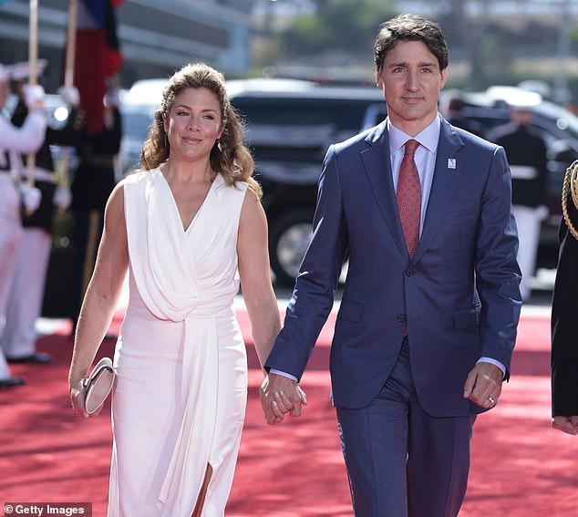 وأعلن ترودو وزوجته السابقة صوفي غريغوار ترودو الانفصال في مطابقة منشورات على إنستغرام في أغسطس 2023 بعد 18 عامًا من الزواج.