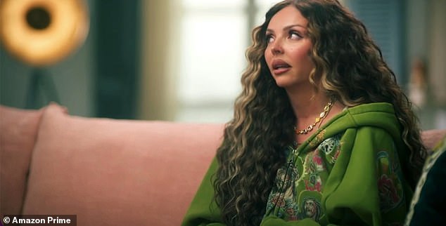 على الرغم من الرابطة الأخوية التي شكلتها مع زملائها في الفرقة، تقول جيسي نيلسون إنهم كانوا أشبه بالغرباء بعد أن تركت الفرقة فجأة بعد محاولة انتحار سرية في عام 2020.