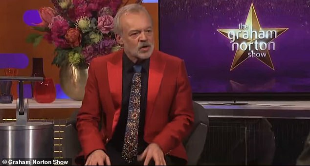 لا أتذكر ذلك. لا بد أنني كنت في حالة سكر تمامًا، اعترف جراهام